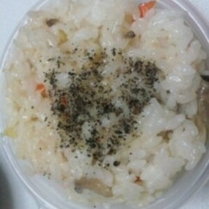 にんじんしめじ御飯